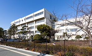 ファイル:第一中学校 津田沼160930.jpg