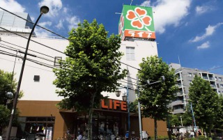 ファイル:スーパーマーケット ライフ新大塚店 宮坂161008.jpg