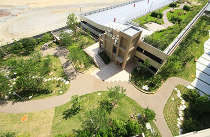 ファイル:グランドメゾン伊丹池尻 リテラシティプライベートガーデン.jpg