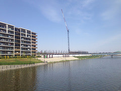 ファイル:20140504ザ・シーズンズ グランアルト越谷レイクタウン.jpg