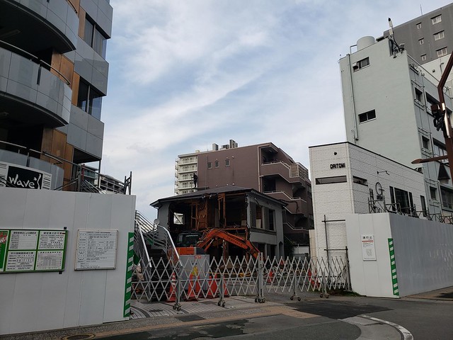 ファイル:20200620大宮スカイ&スクエア ザ・タワー.jpg