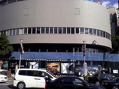 ファイル:ジークレフ新神戸タワー 1F~3F 2008年11月2日撮影.jpg