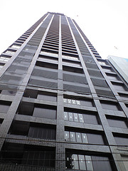 ファイル:The Kitahama 建設中 2008年11月12日撮影-4.jpg