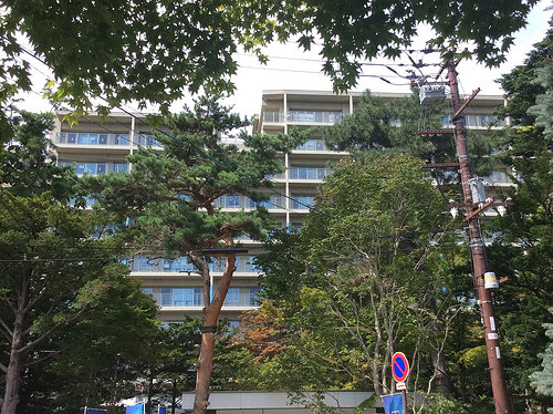 ファイル:施工時 駐車場側(2015-09-14 撮影)170219.jpg