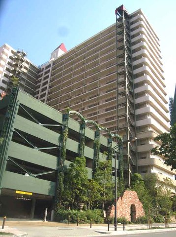 ファイル:リバーガーデンシティ せせらぎの丘外観.jpg