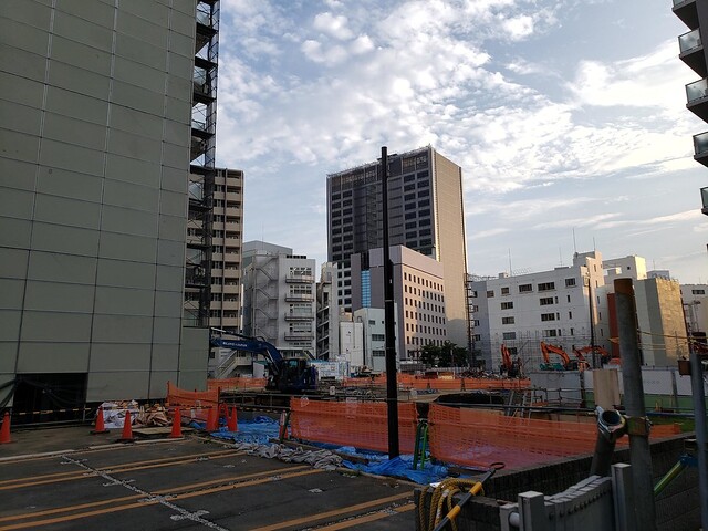 ファイル:20200804大宮スカイ&スクエア ザ・タワー.jpg