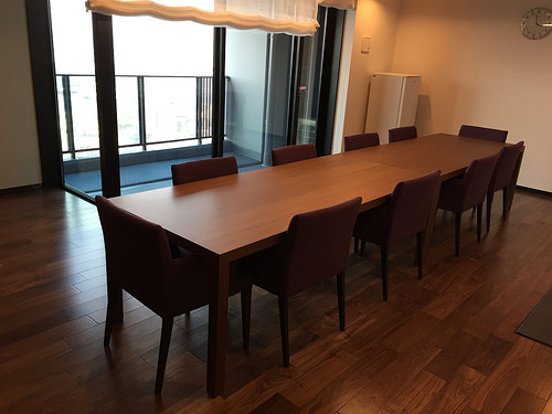 ファイル:シティタワー梅田東 パーティルーム.jpg