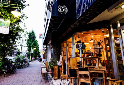 ファイル:インテリアストリート周辺 目黒161007.jpg