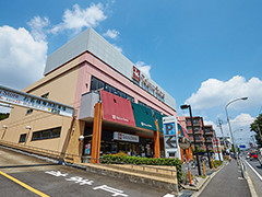 ファイル:綱島東急ストア 綱島161016.jpg