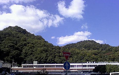 ファイル:ジークレフ新神戸タワー 山側 2008年11月3日撮影.jpg