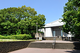 ファイル:千葉県文化会館 本千葉161012.jpg