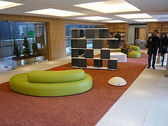 ファイル:ディーグラフォート千里中央 キッズスペース.jpg