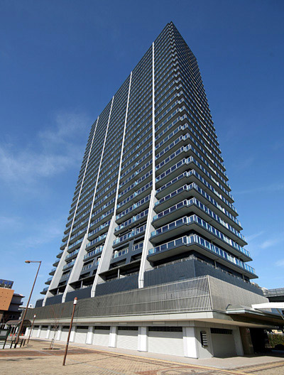 ファイル:シティタワーグラン須磨鷹取外観2.jpg