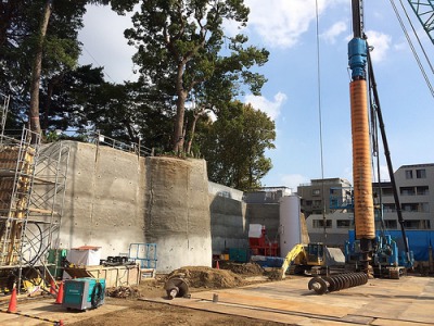 ファイル:壁 施工時2(2015-10-14撮影).jpg