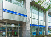 ファイル:みずほ銀行 深川支店 仲町161001.jpg