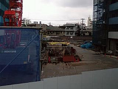 ファイル:ヴィークステージ北千住 グリーンアベニュー工事中 2008年5月12日撮影.jpg