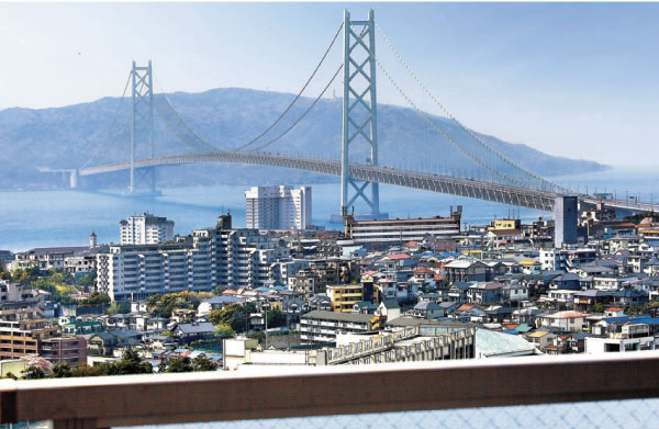 ファイル:垂水アーバンコンフォート リアヒルズ15階から撮影.jpg