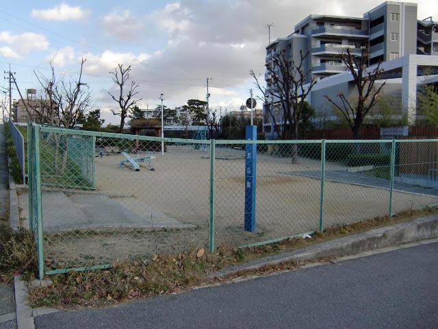 ファイル:グランオアシス夙川 香櫨園大浜公園.jpg
