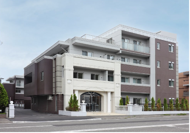 ファイル:グランファーレ真駒内グランフォレスト 外観1.png