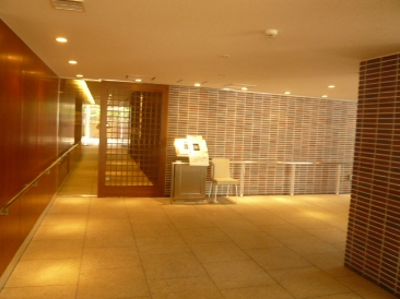 ファイル:芝浦アイランド グローヴタワーエントランス 3.jpg