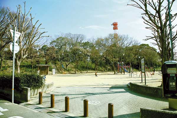 ファイル:ウェリス東園田西浦公園(徒歩4分・約315m).jpg