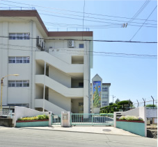 ファイル:市立第十一中学校 豊中161031.png