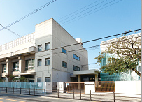 ファイル:大阪市立摂陽中学校 平野161027.png