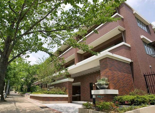 ファイル:シティハウス上甲東園 関西学院前外観1.jpg