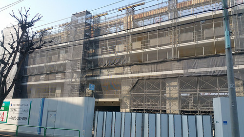 ファイル:20160228パークホームズ板橋蓮根 一番街・二番街.jpg