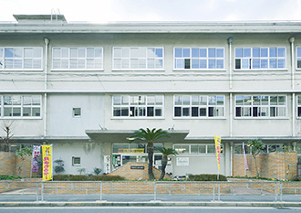 ファイル:小松小学校 ブランズ.jpg