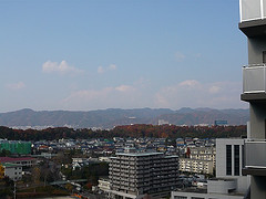 ファイル:ディーグラフォート千里中央 C棟18階から北西方面の景色.jpg