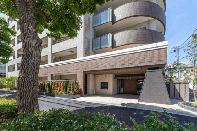 ファイル:スクリーンシエヌヴィ東灘青木ガーデン エントランスアプローチ.png