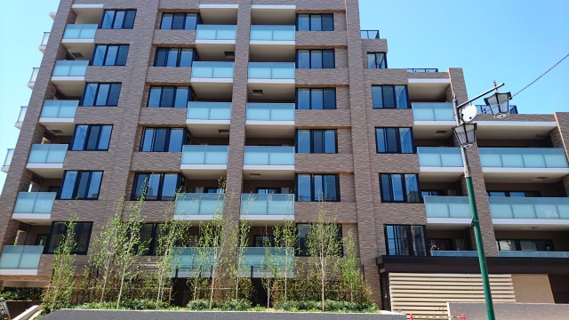 ファイル:プレミアムレジデンス横濱妙蓮寺 外観 161125.jpg