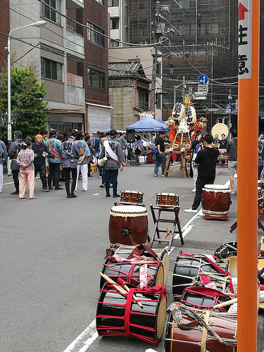 ファイル:アルファグランデ千桜タワー 神田祭.jpg