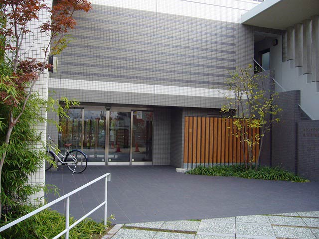 ファイル:グランオアシス夙川 香櫨園エントランス.jpg