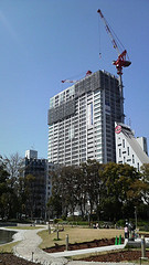 ファイル:グランドメゾン京町堀タワー 建設中 2009年3月25日撮影.jpg