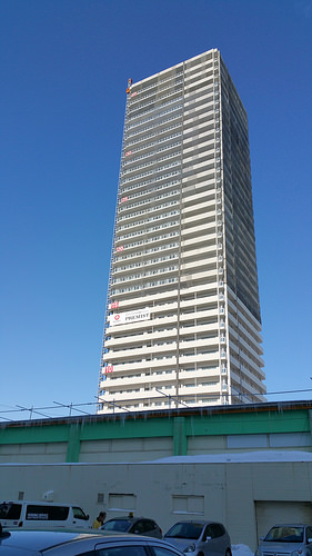 ファイル:プレミスト札幌ターミナルタワー外観南東.jpg