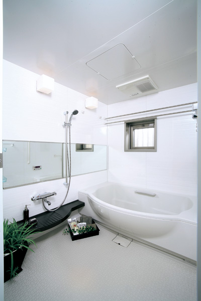 ファイル:垂水アーバンコンフォート リアヒルズワイド浴槽(S-Jタイプモデルルーム).jpg