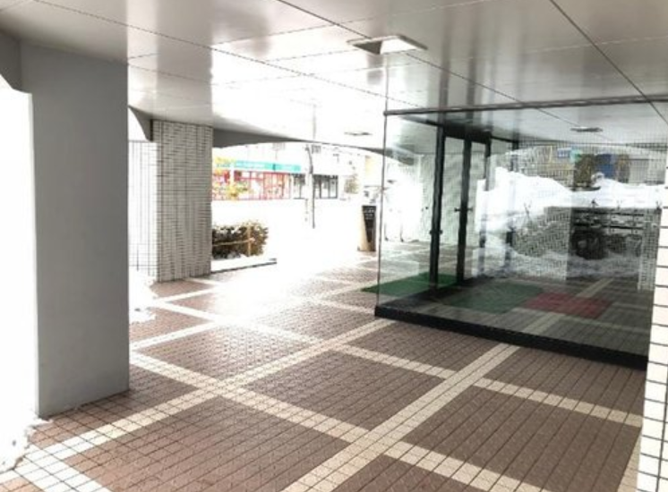 ファイル:ファミール宮の森 エントランス2.png