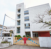 ファイル:市立大船小学校 鎌倉161013.png