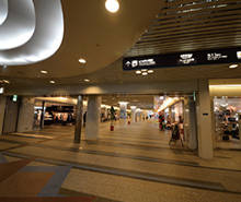 ファイル:クリスタ長堀 新町161029.jpg