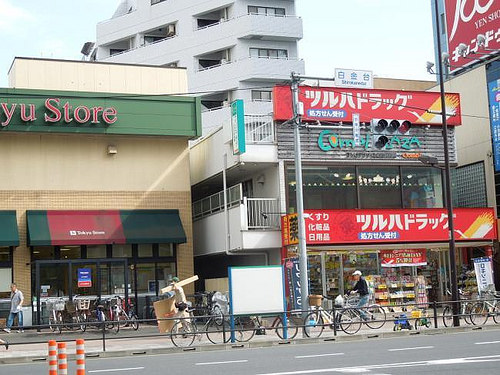 ファイル:Tokyuストア(2014-06-14撮影)170510.jpg