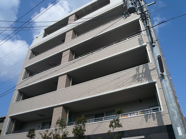 ファイル:ロイヤル甲子園口 ザ・レジデンス外観2.jpg