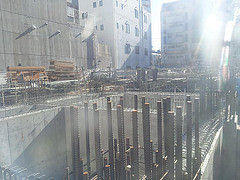 ファイル:2013.12.08プレサンス ロジェ 鶴舞駅前II.jpg