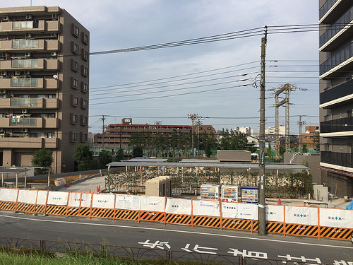 ファイル:ザ・グランリバーフォート高砂 駐輪場.jpg