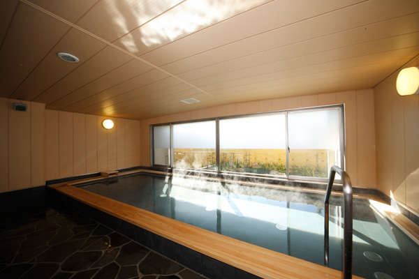 ファイル:垂水アーバンコンフォート リアヒルズ大浴場.jpg