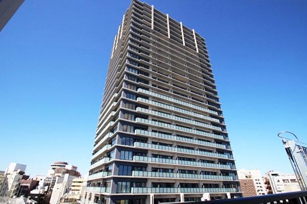 ファイル:ライオンズタワー柏 外観 170509.jpg