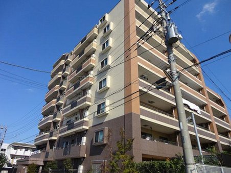 ファイル:ヴィバーズつくば 二の宮外観.jpg