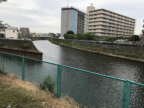 ファイル:プラウド湘南藤沢テラス 川.jpg