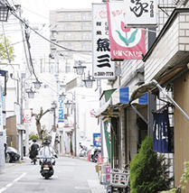 ファイル:ミリオン通り商店街 北千住161102.png